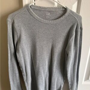 Gap Stylish Gray Crewneck Waffle Shirt for Men